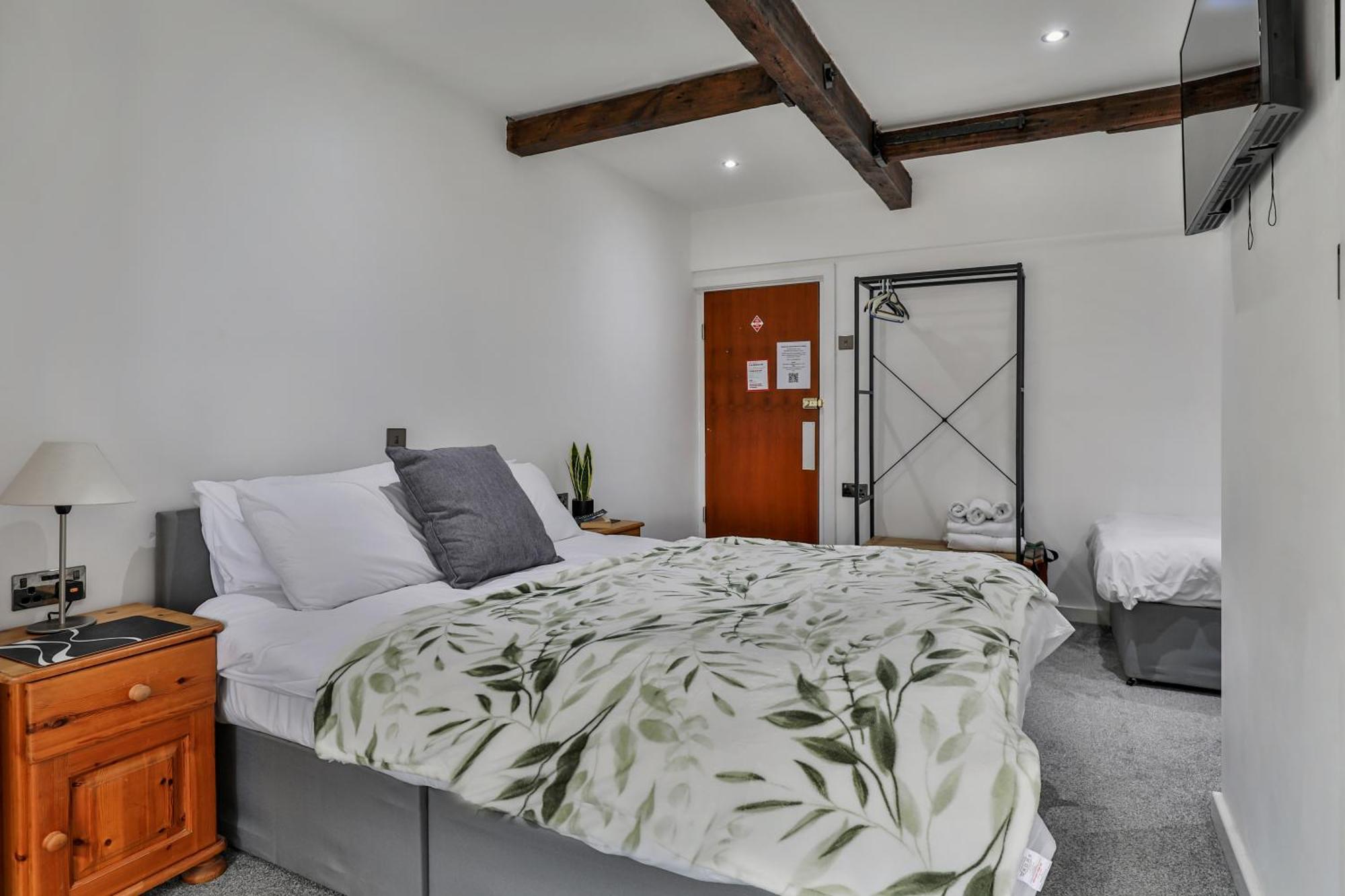 Serenity Guest House Скарборо Екстер'єр фото
