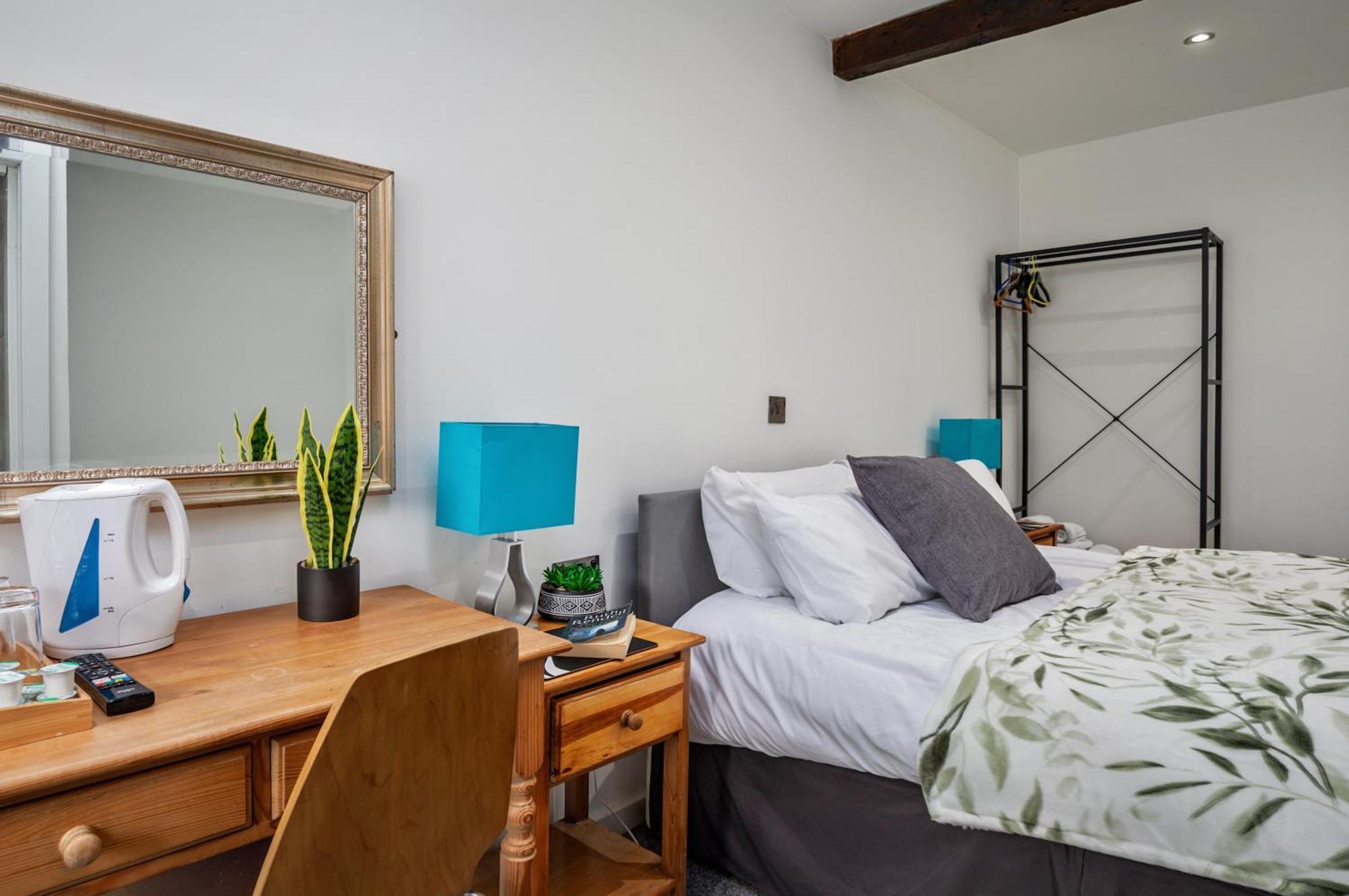 Serenity Guest House Скарборо Екстер'єр фото