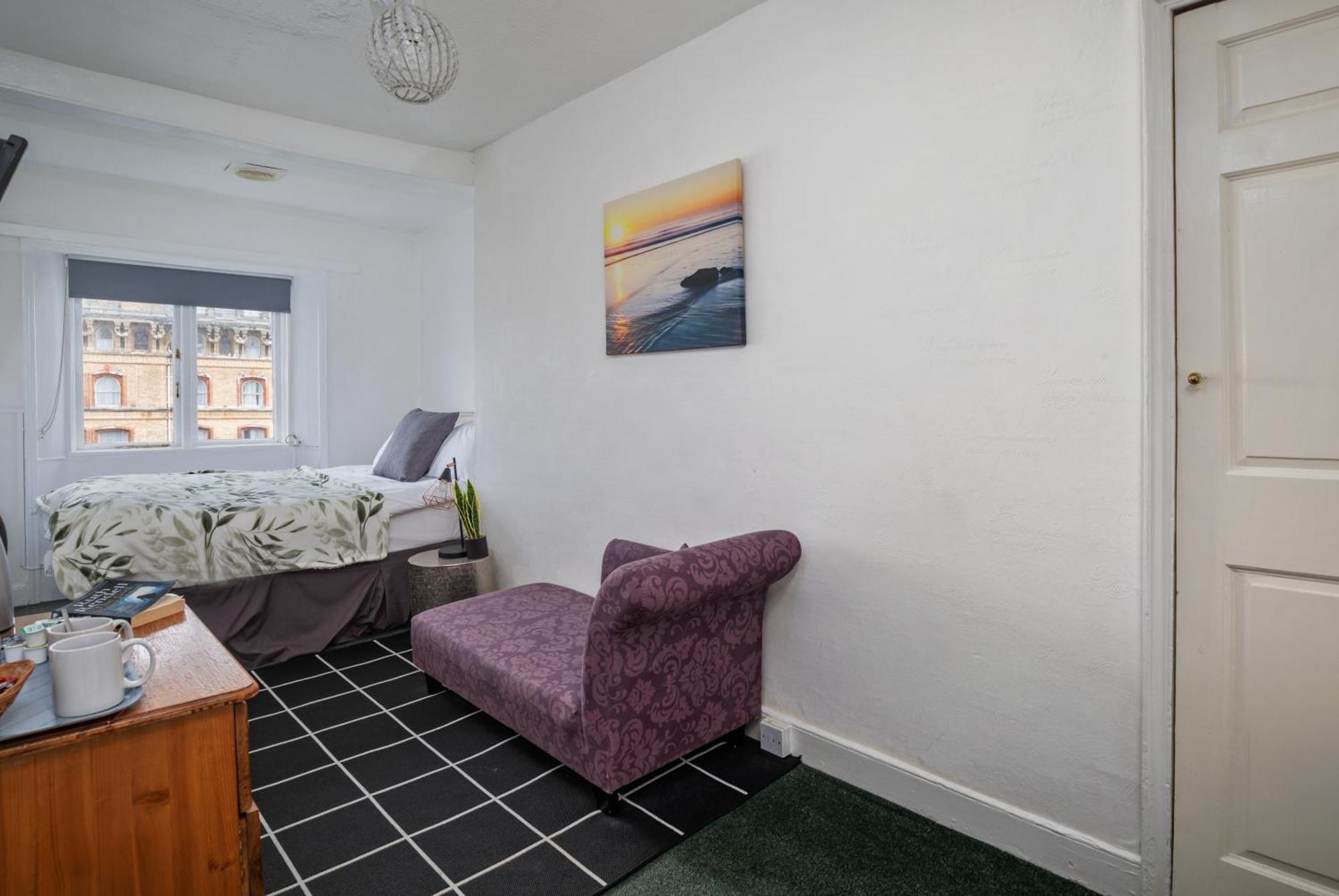 Serenity Guest House Скарборо Екстер'єр фото