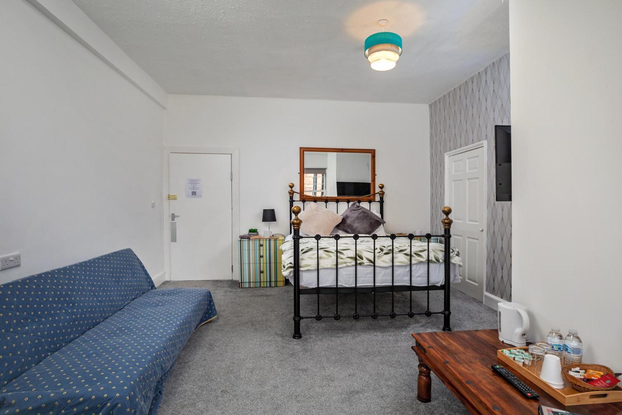 Serenity Guest House Скарборо Екстер'єр фото