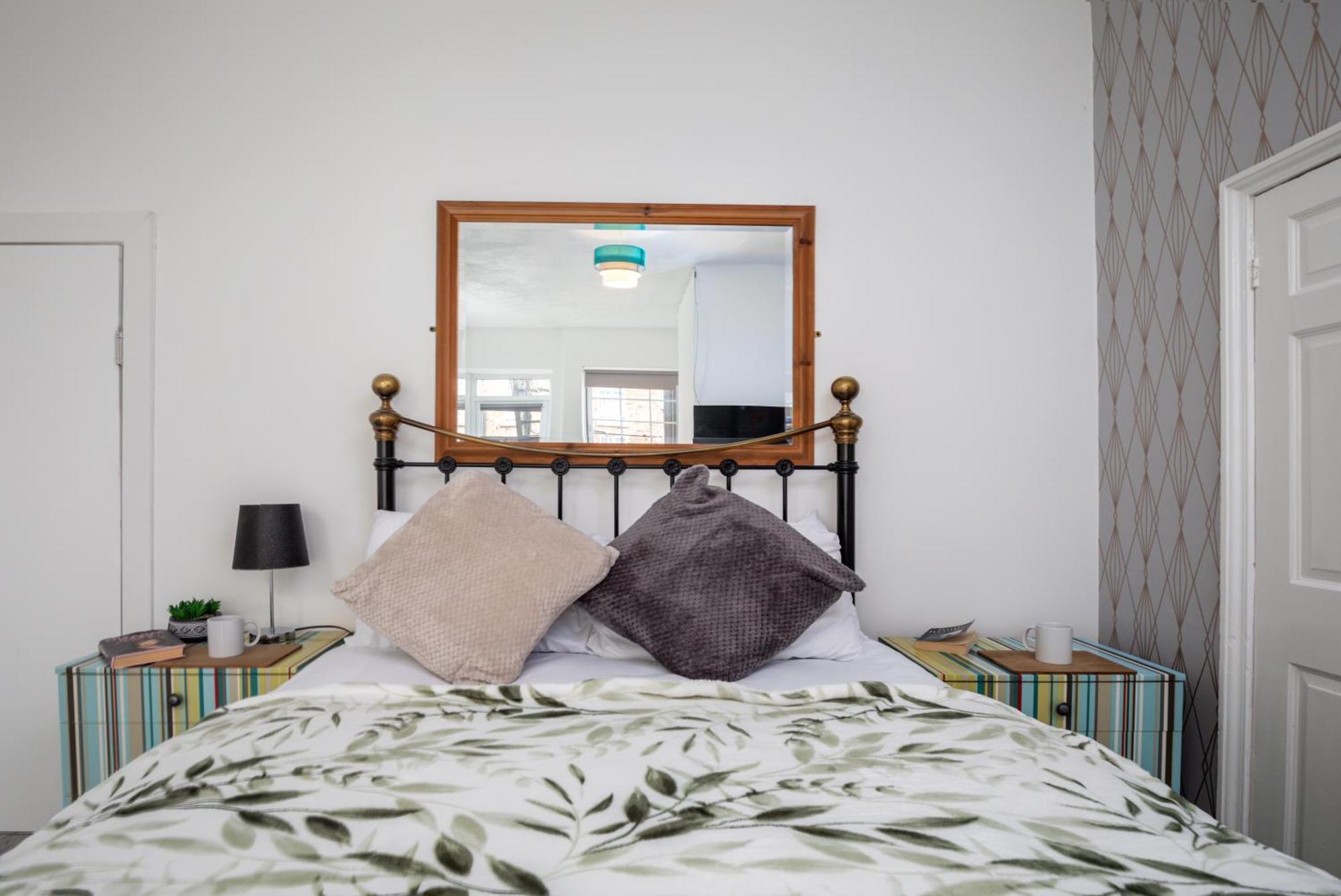 Serenity Guest House Скарборо Екстер'єр фото
