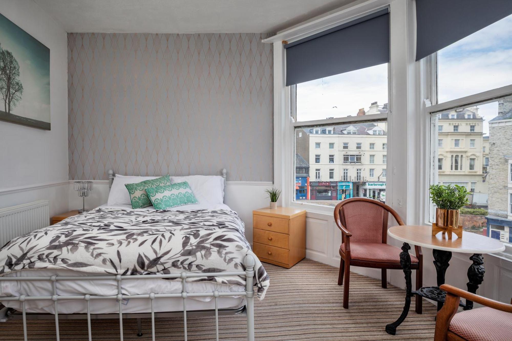 Serenity Guest House Скарборо Екстер'єр фото