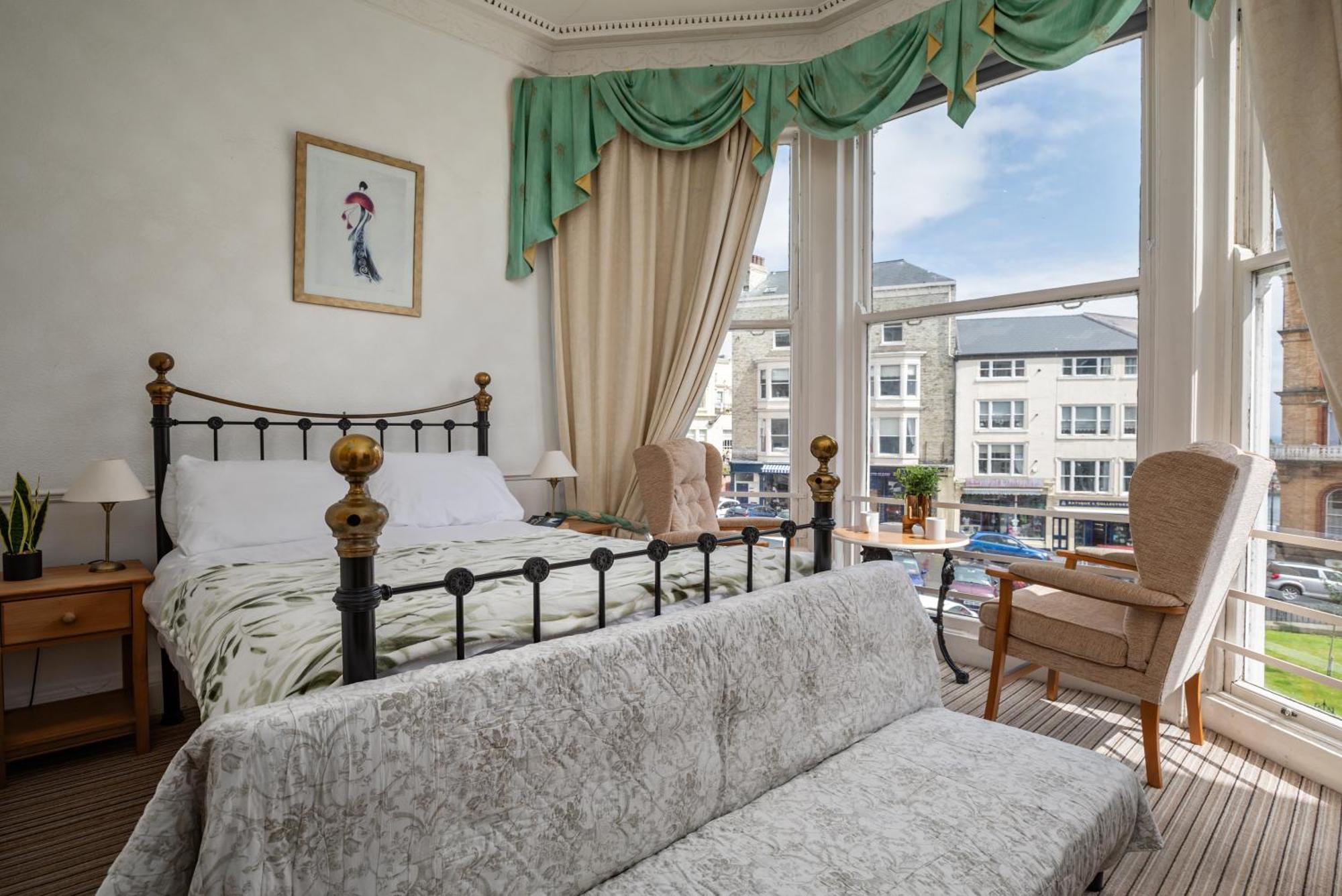 Serenity Guest House Скарборо Екстер'єр фото