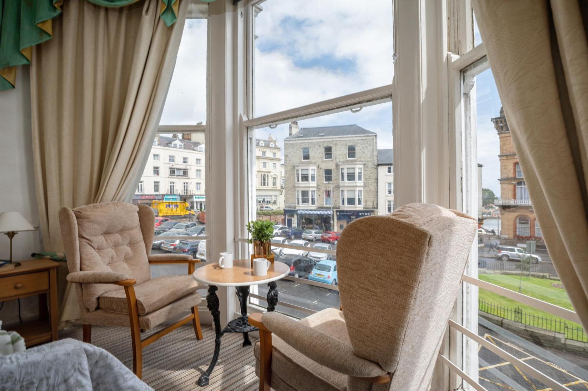 Serenity Guest House Скарборо Екстер'єр фото