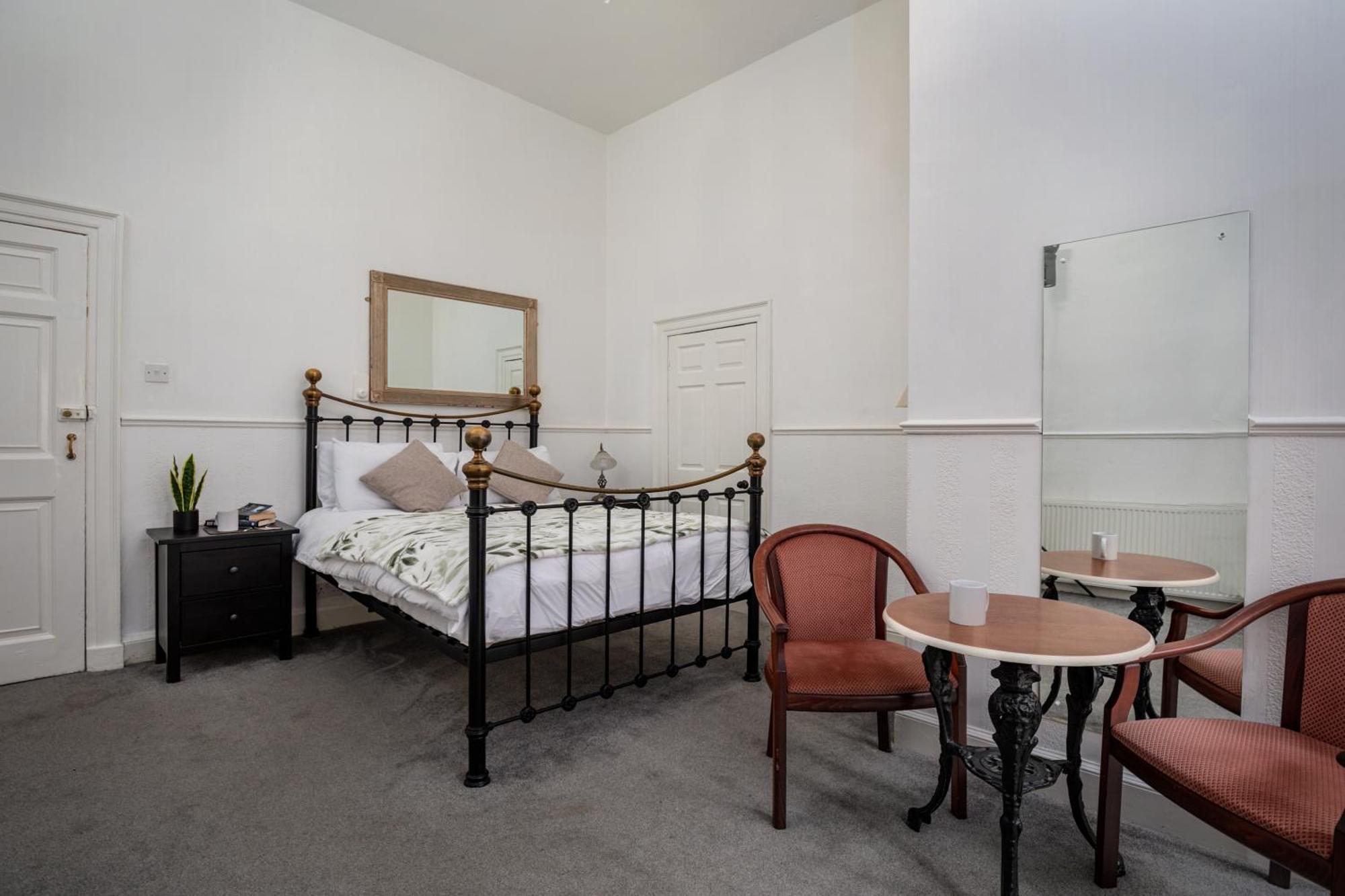 Serenity Guest House Скарборо Екстер'єр фото